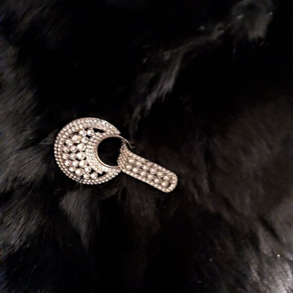 Faux Fur Black Stole -NEW - Picture 3 of 6